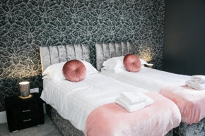 The Woolpack York - Unforgettable Group Getaway in Central York